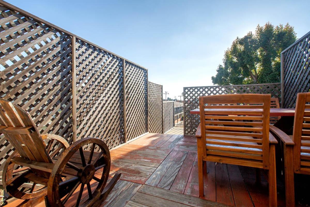 Alameda 3Br Unique Victorian Penthouse With Deck And Outdoor Furniture, Ac, 3 Blocks To Beach & Shopping Center & 2 Free Parking Spaces Esterno foto