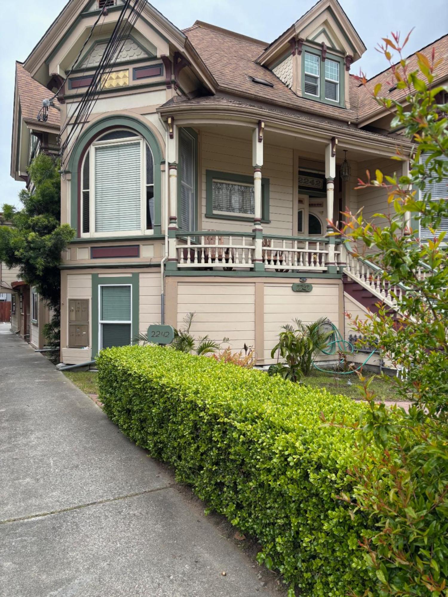 Alameda 3Br Unique Victorian Penthouse With Deck And Outdoor Furniture, Ac, 3 Blocks To Beach & Shopping Center & 2 Free Parking Spaces Esterno foto